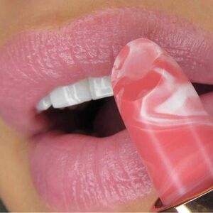 WINKY LUX Marbelous Tinted Lip Balm in Color DREAMY